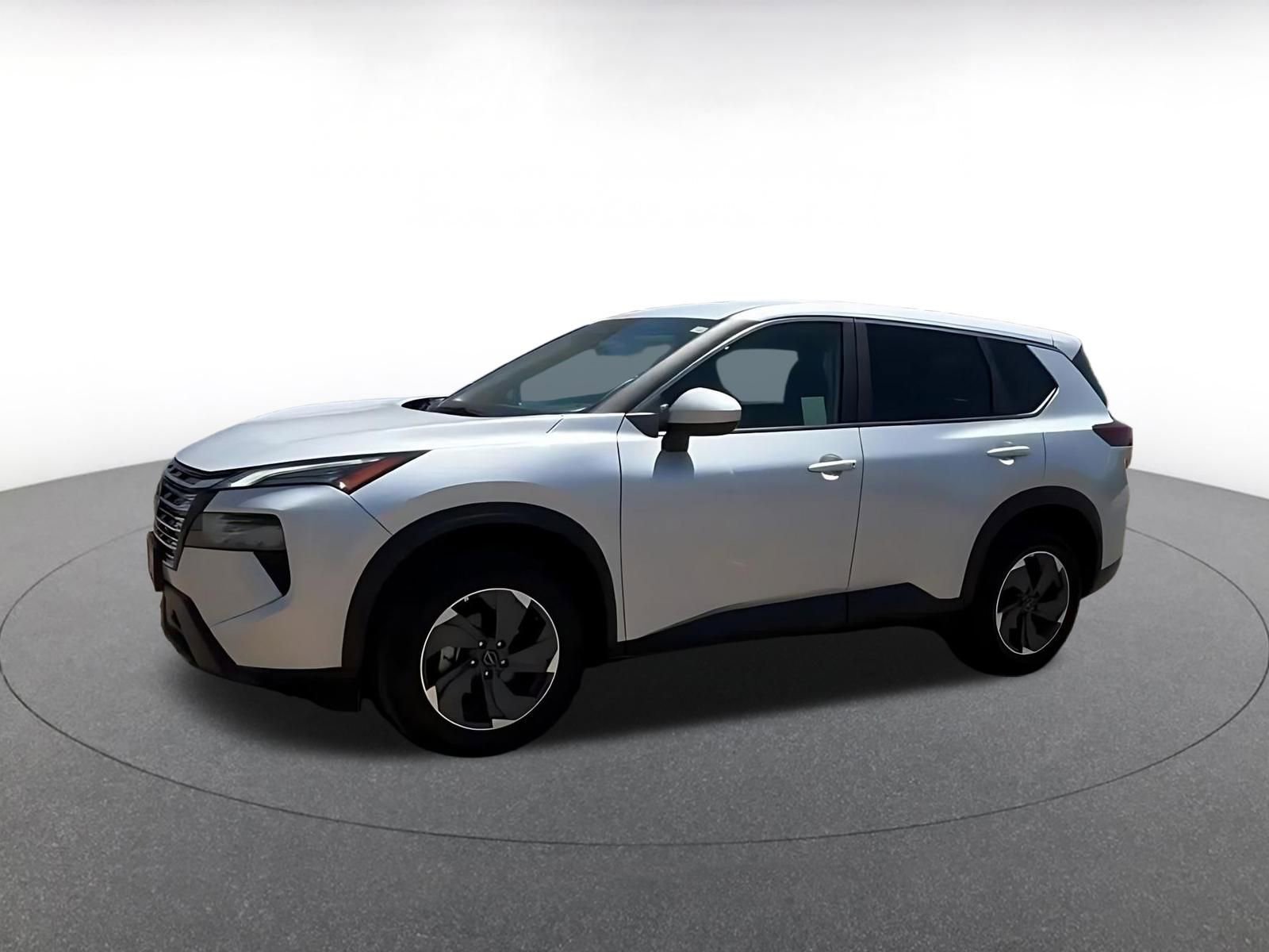 Used 2025 Nissan Rogue SV FWD image 8