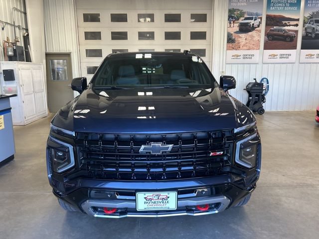 Used 2025 Chevrolet Tahoe Z71 w/ Z71 Off-Road Package AWD/4WD image 3