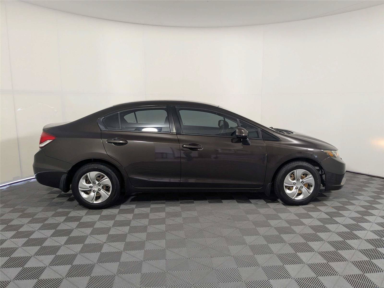 Used 2013 Honda Civic LX image 5