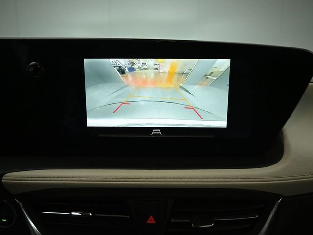 Used 2024 Buick Encore GX Avenir w/ Avenir Convenience Package image 12