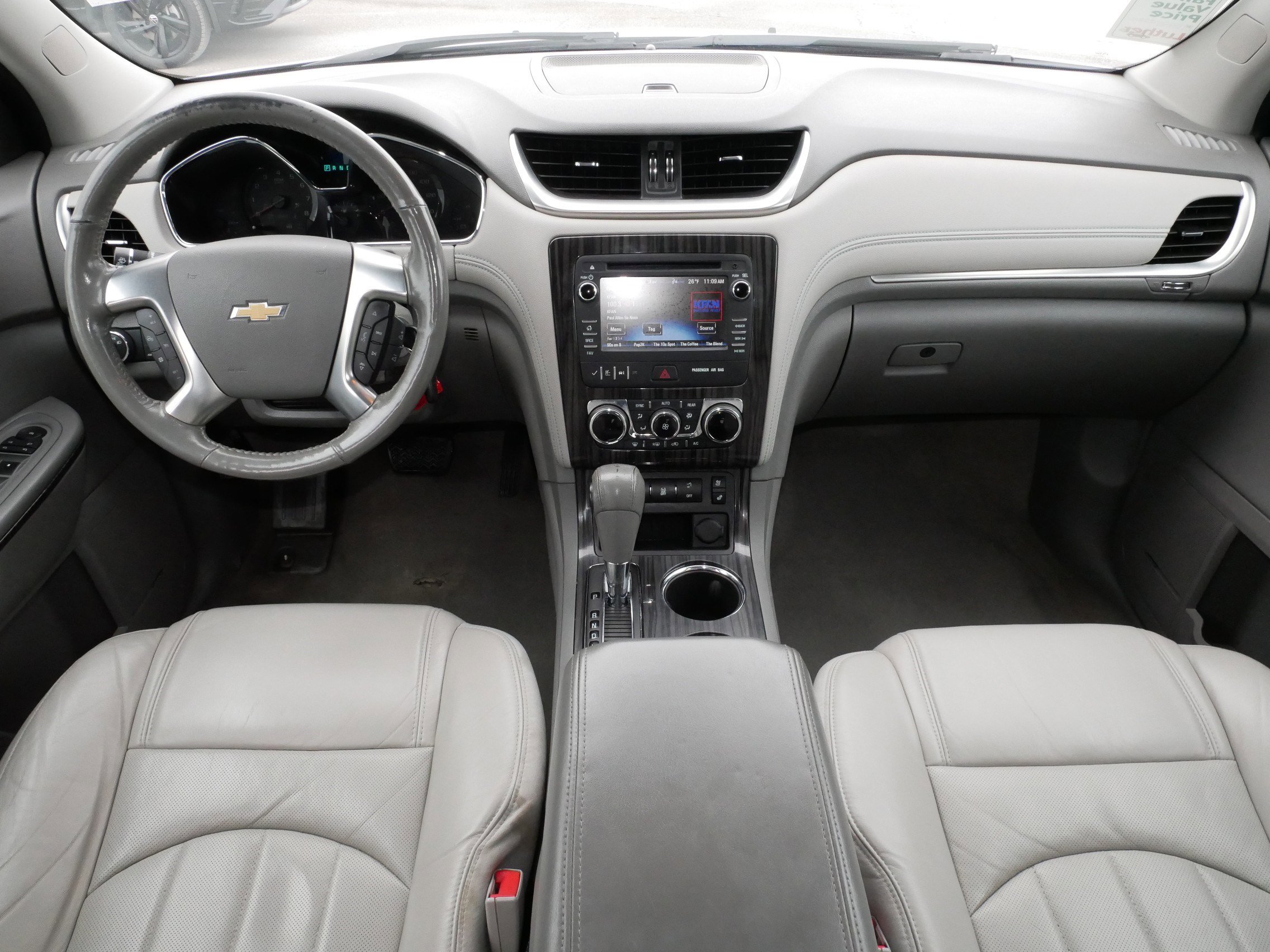 Used 2013 Chevrolet Traverse LTZ image 10