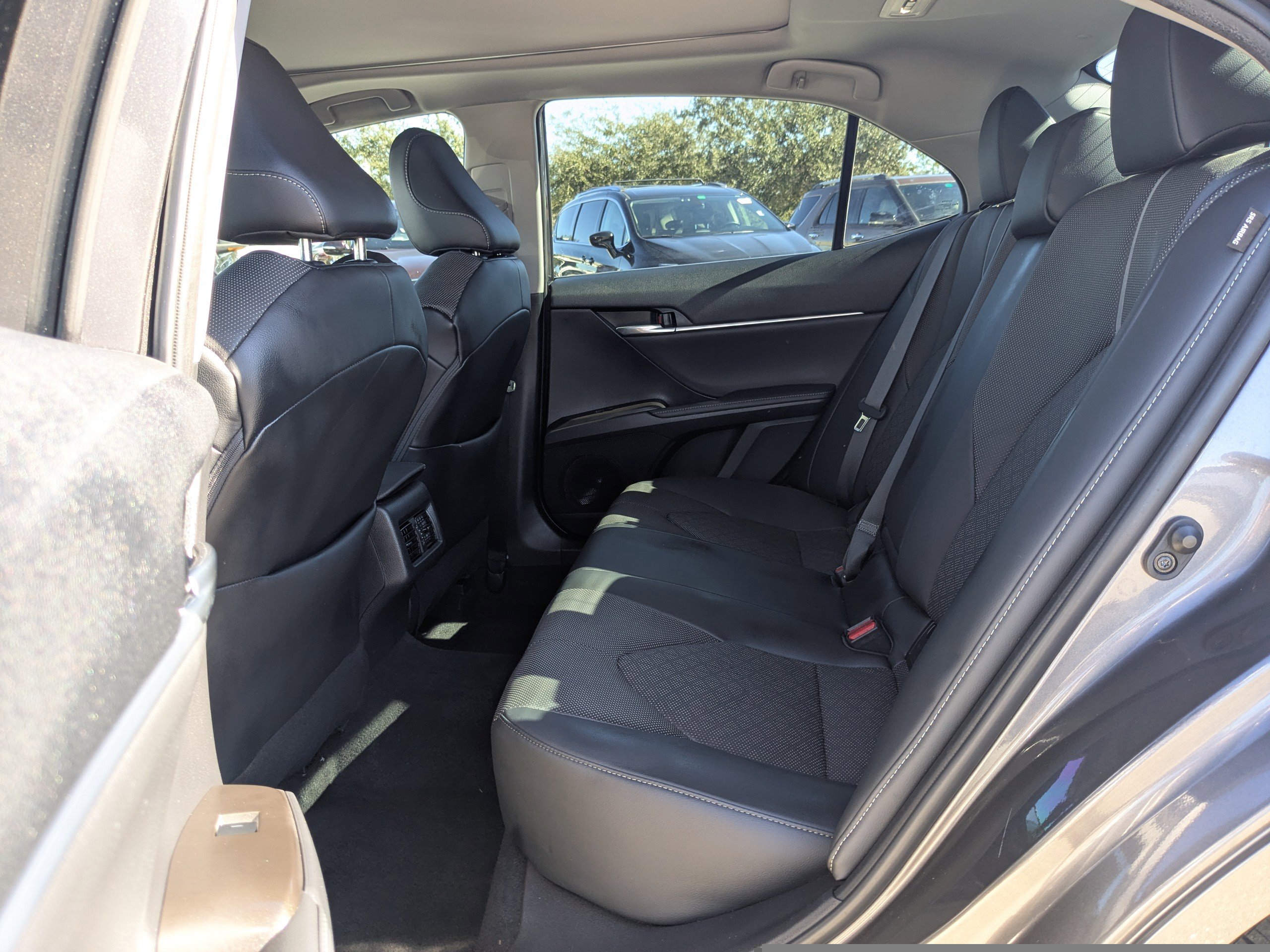 Used 2023 Toyota Camry XSE image 14