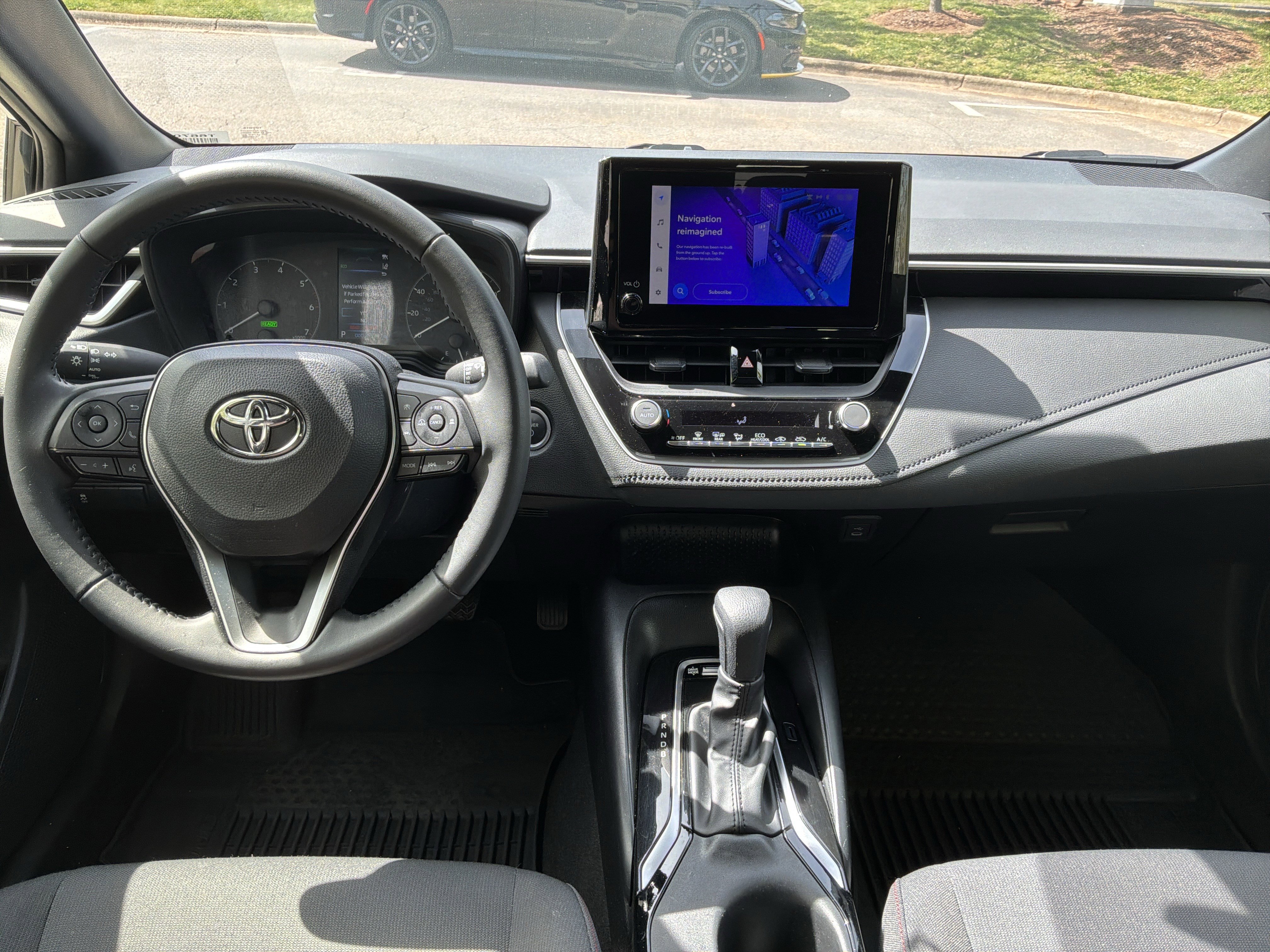 Used 2023 Toyota Corolla SE image 28