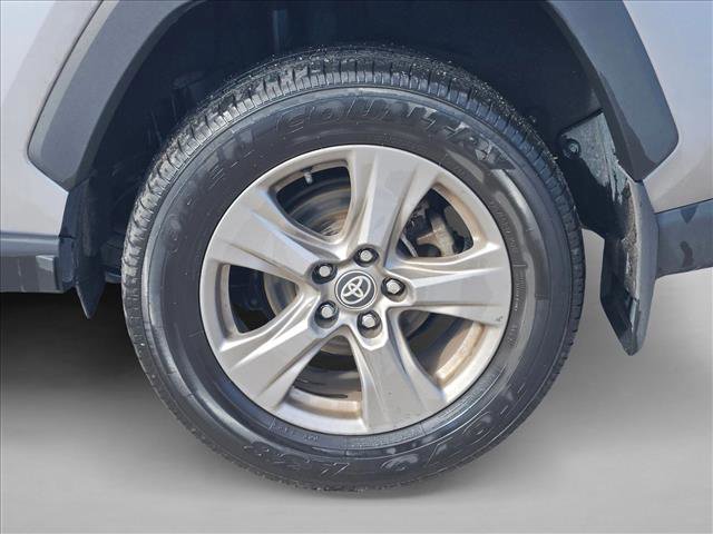 Used 2024 Toyota RAV4 XLE image 5