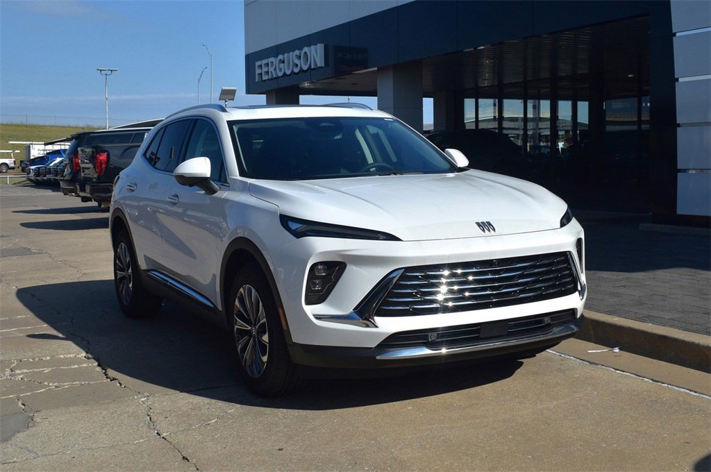 New 2025 Buick Envision Preferred image 2