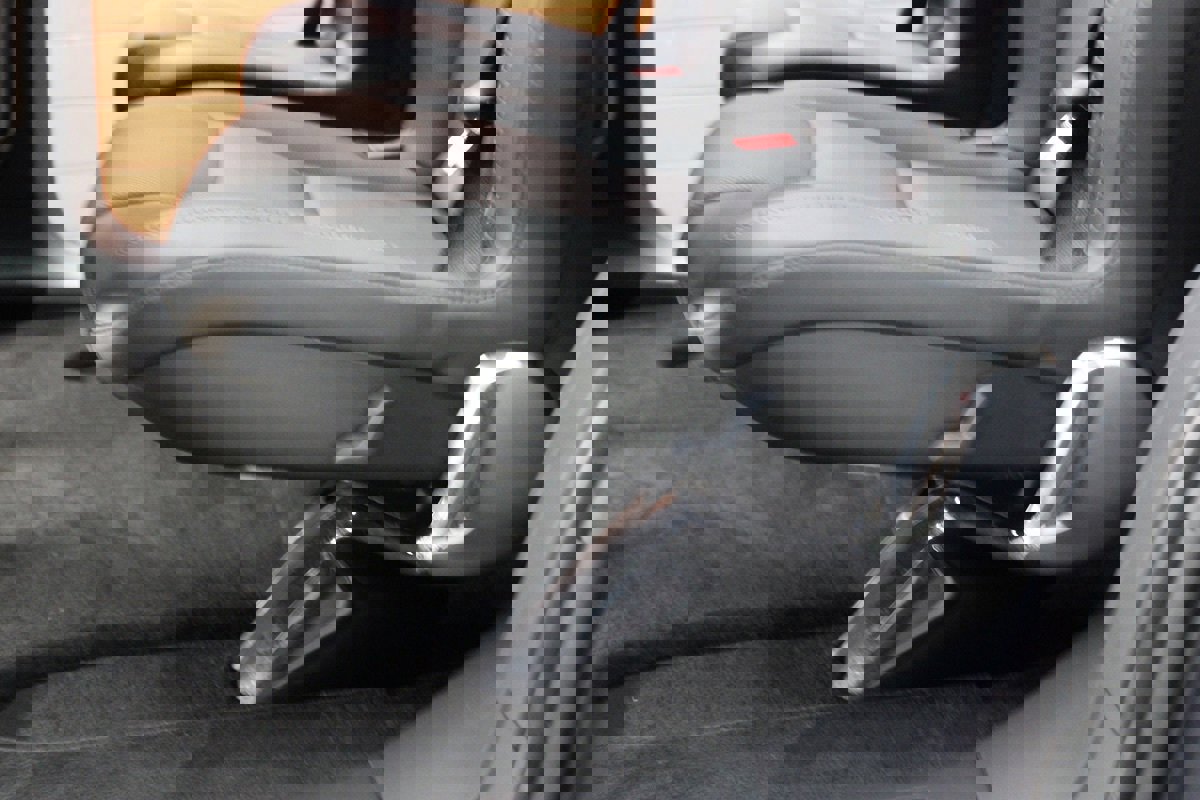 Used 2022 Tesla Model X Plaid image 20