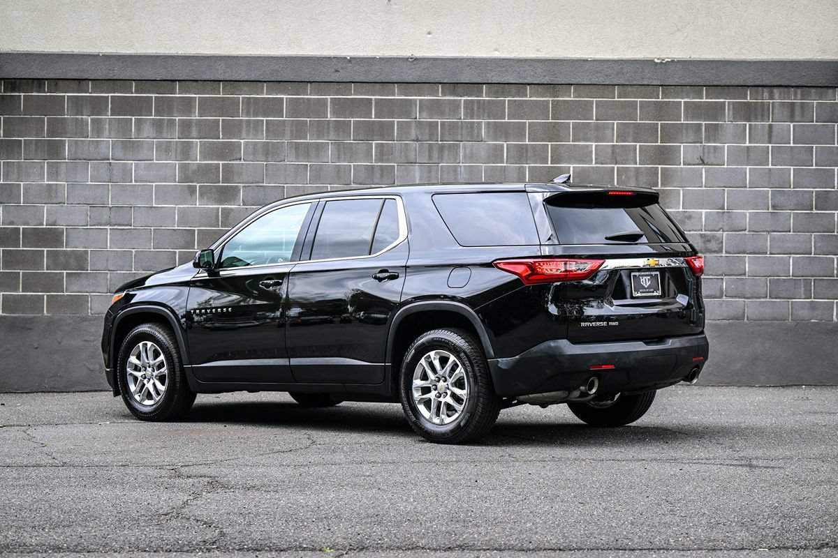 Used 2019 Chevrolet Traverse LS w/ LPO, Floor Liner Package AWD/4WD image 4