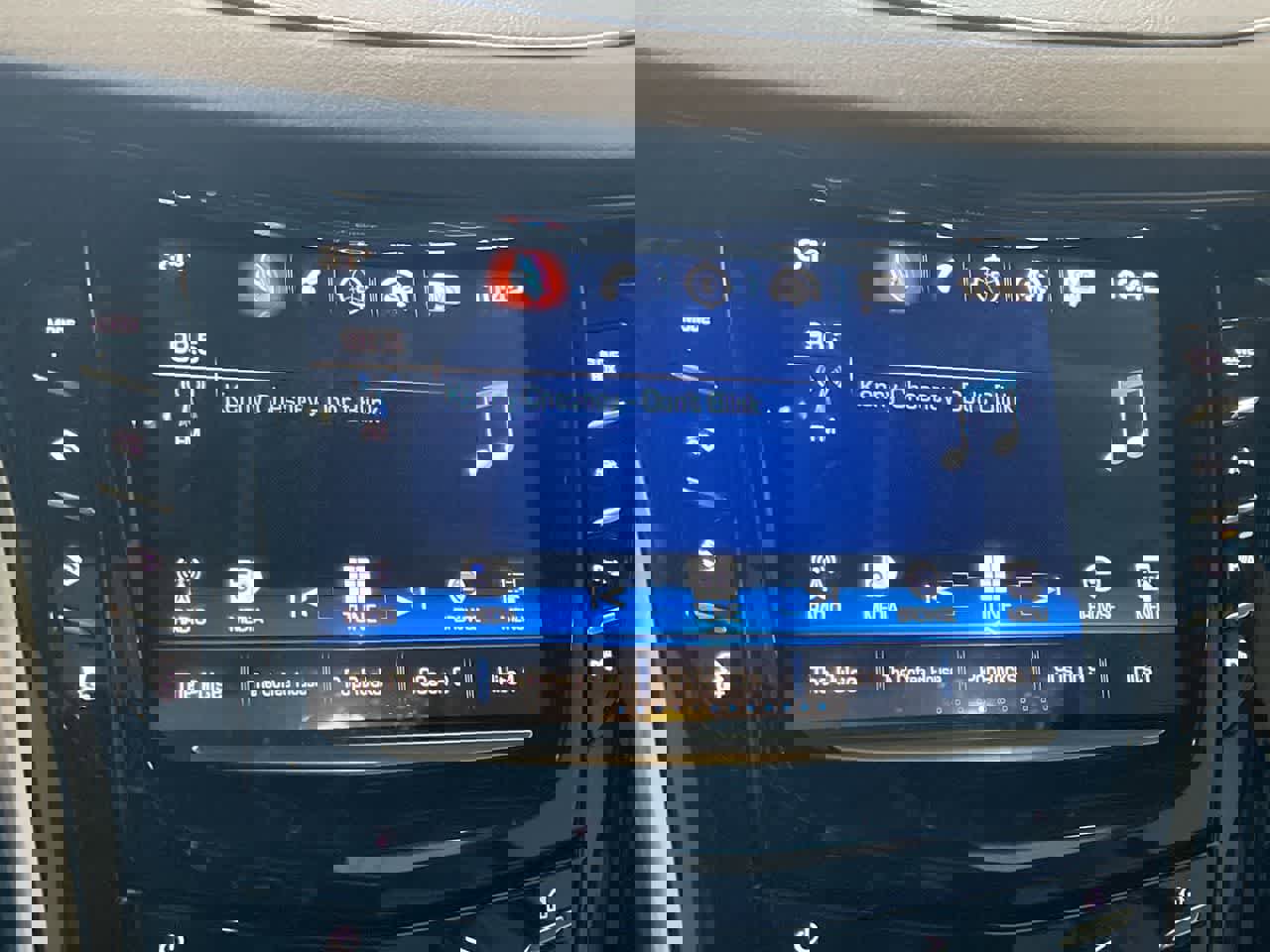 Used 2019 Cadillac Escalade ESV Luxury image 16