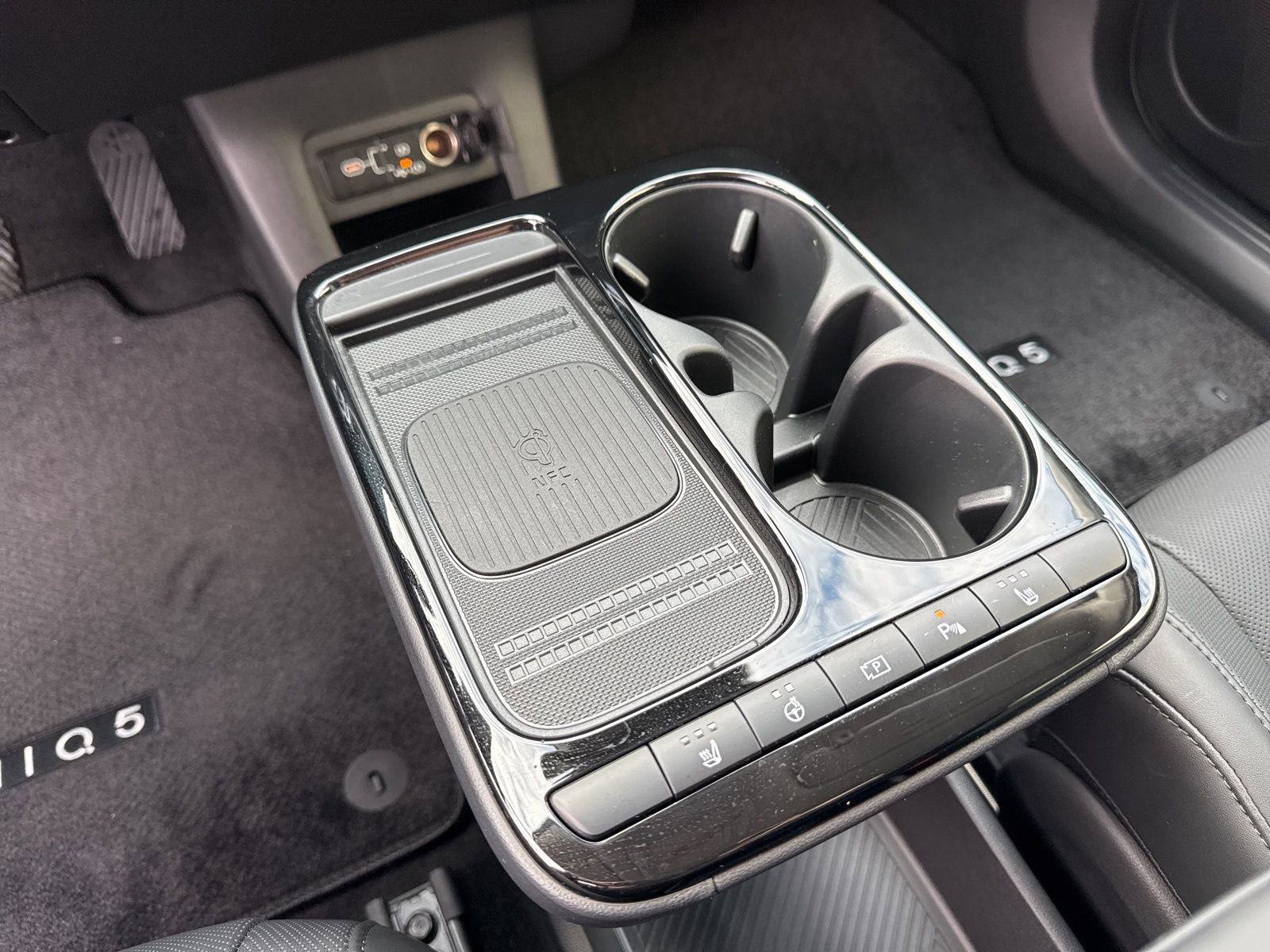 Used 2025 Hyundai Ioniq 5 SEL image 26