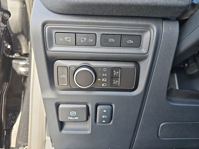 Used 2023 Ford F150 Lightning Lariat image 28