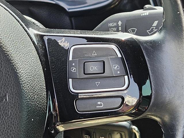 Used 2017 Volkswagen Beetle 1.8T S FWD image 22