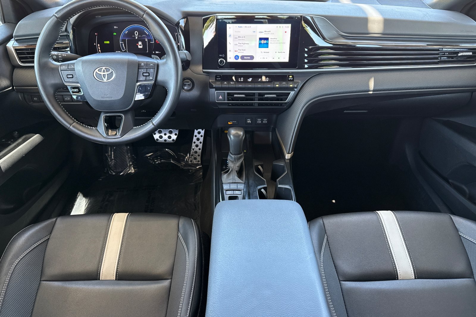 Used 2025 Toyota Camry SE FWD image 21