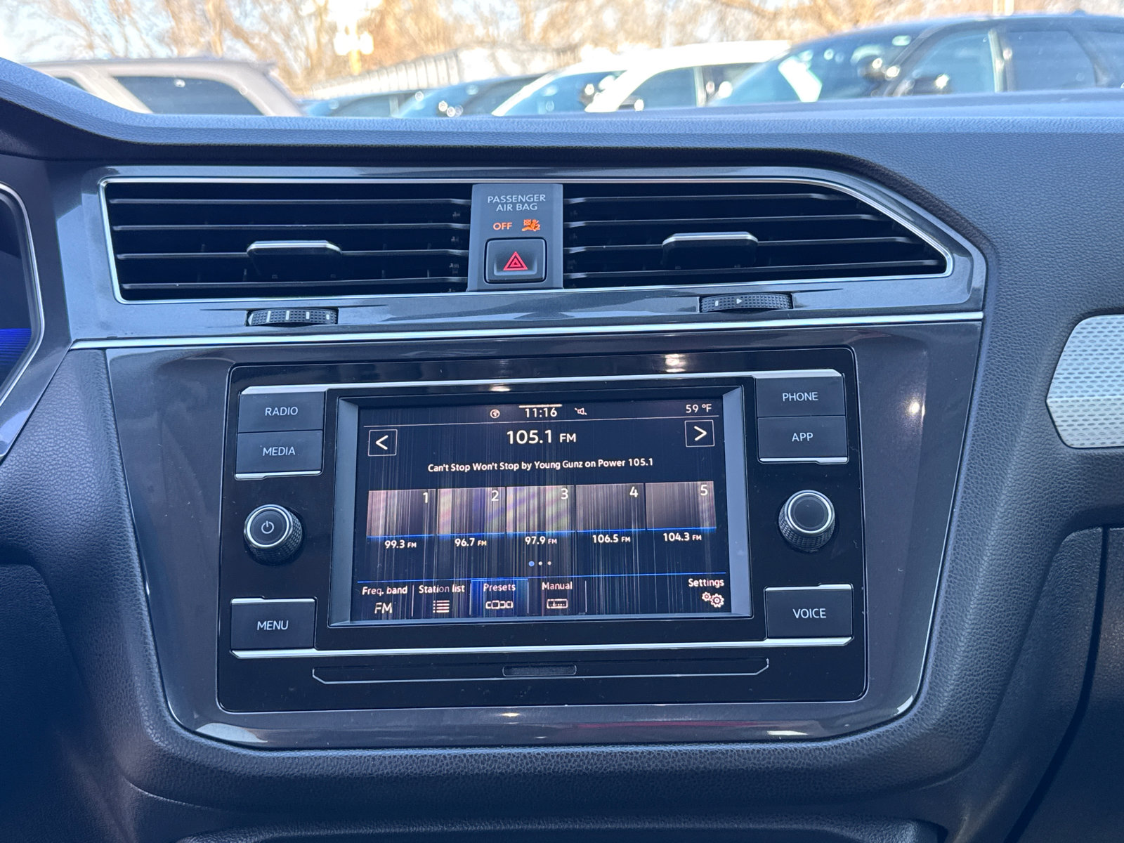 Used 2022 Volkswagen Tiguan S image 11