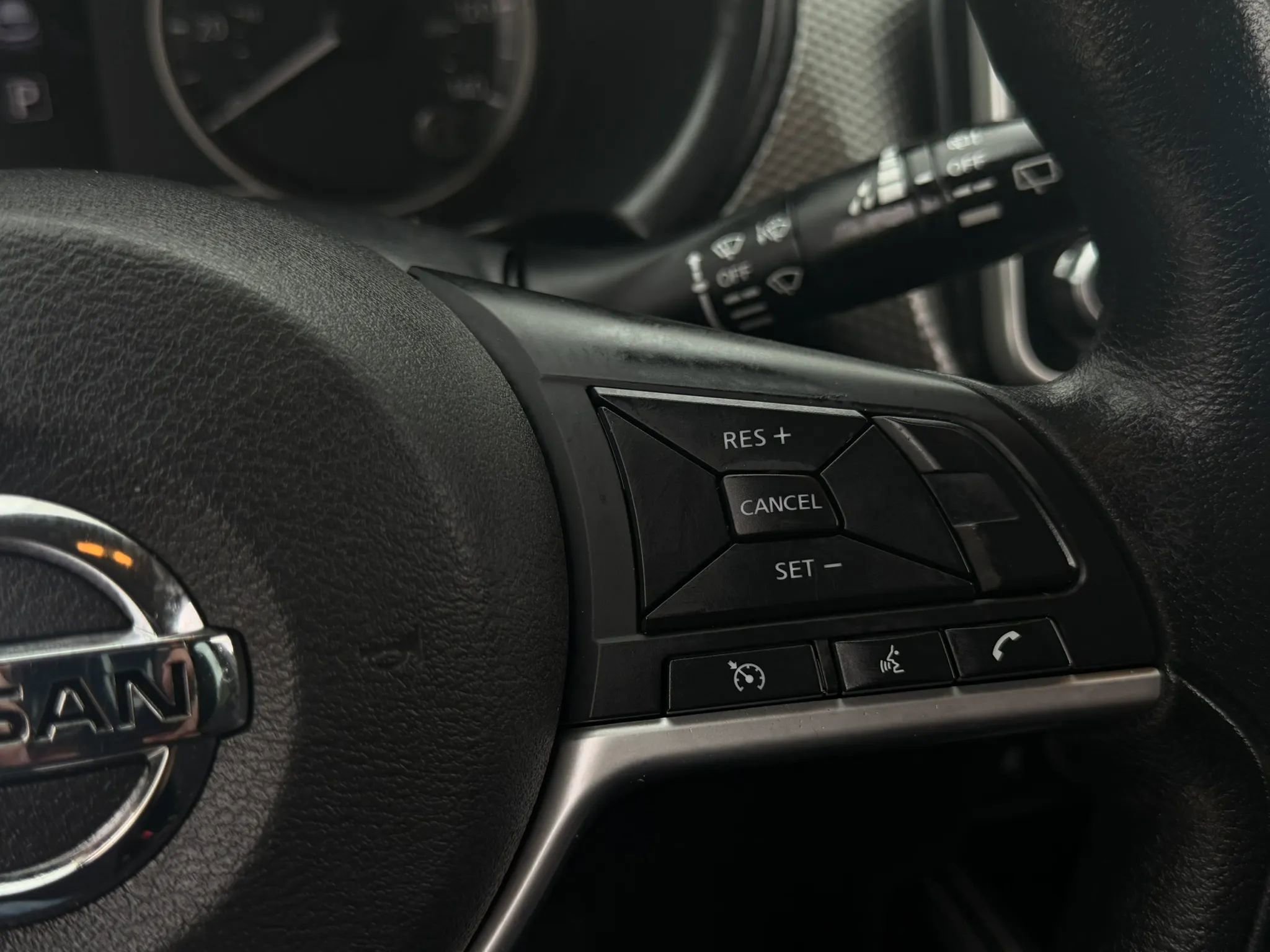 Used 2019 Nissan Kicks SV FWD image 17