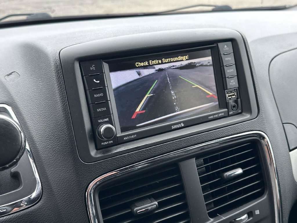 Used 2017 Dodge Grand Caravan GT FWD image 26