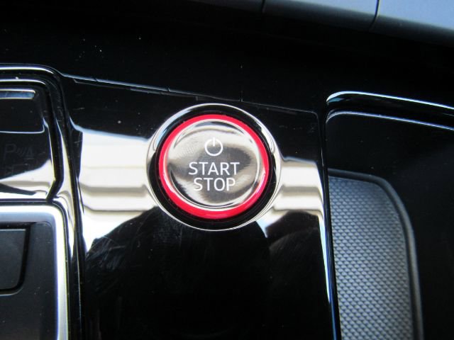 Used 2023 Audi e-tron GT Premium Plus image 45