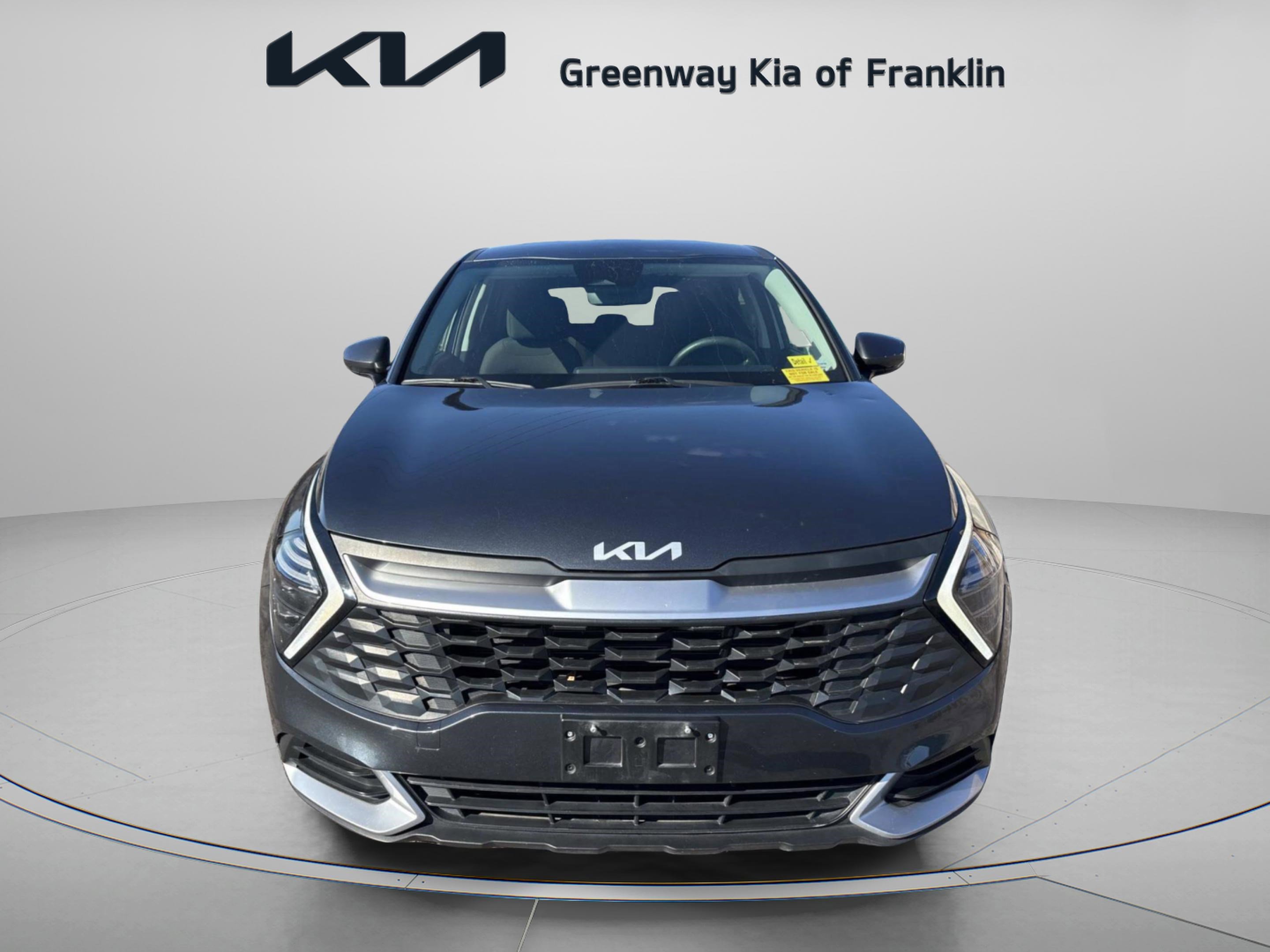 Used 2024 Kia Sportage LX image 2