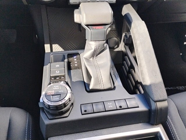 Used 2024 Toyota Tacoma TRD Off-Road image 23
