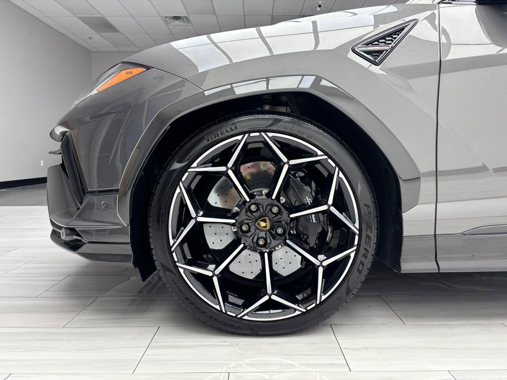 Used 2023 Lamborghini Urus Performante image 9