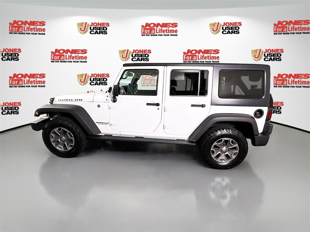 Used 2017 Jeep Wrangler Unlimited Rubicon w/ Connectivity Group image 12