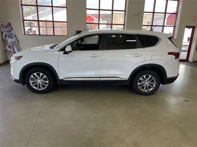 Used 2019 Hyundai Santa Fe SE AWD/4WD image 4