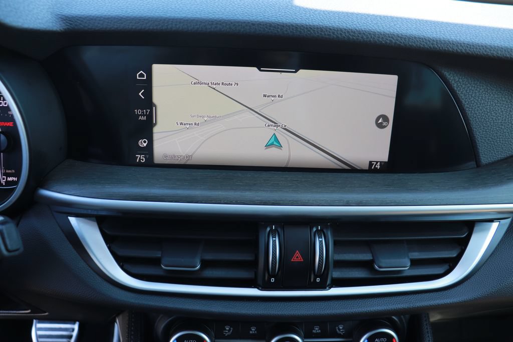 Used 2023 Alfa Romeo Stelvio Ti AWD/4WD image 17