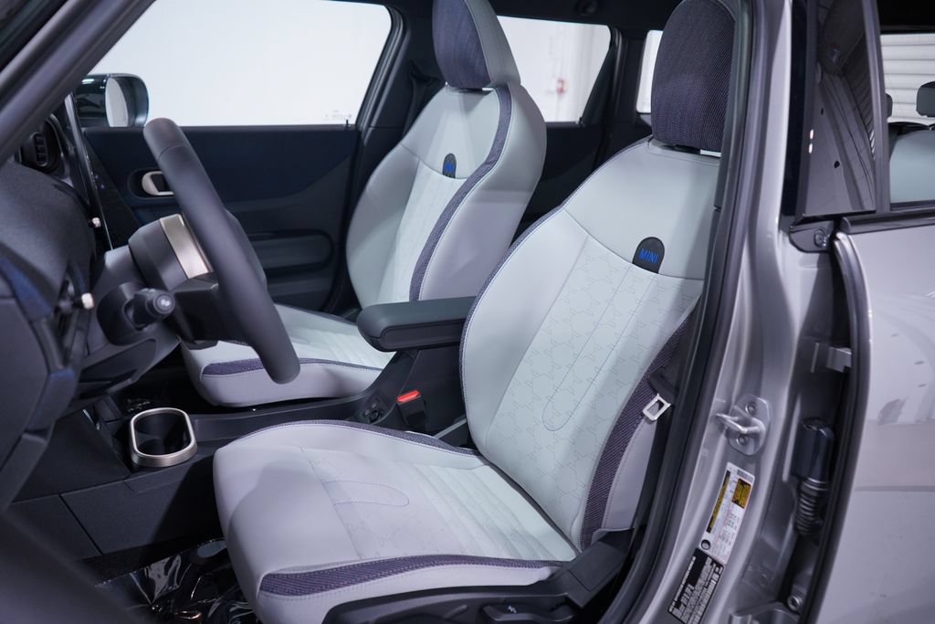 New 2026 MINI Cooper 4-Door Hardtop FWD image 7