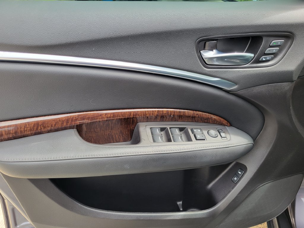 Used 2020 Acura MDX FWD image 21