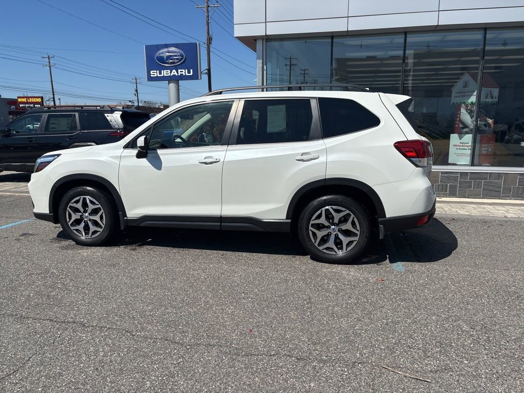 Used 2021 Subaru Forester Premium image 10