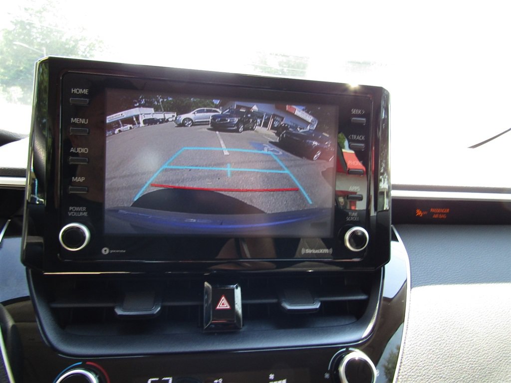 Used 2022 Toyota Corolla LE w/ Carpet Mat Package (TMS) FWD image 26