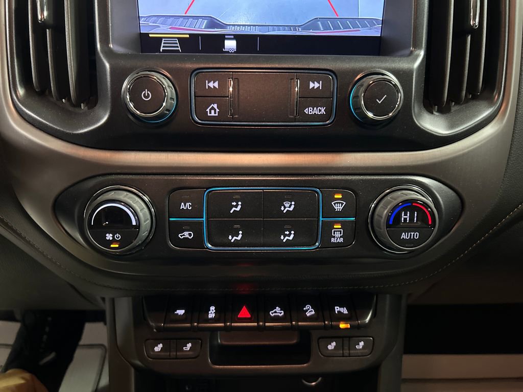 Used 2022 GMC Canyon AT4 image 19