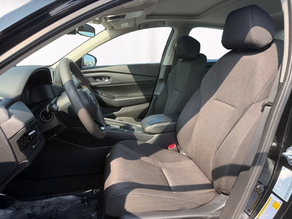 Used 2024 Honda Accord EX image 9
