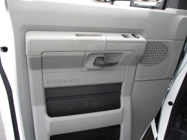 New 2025 Ford E-450 and Econoline 450 Super Duty w/ Power Equipment Group RWD image 17