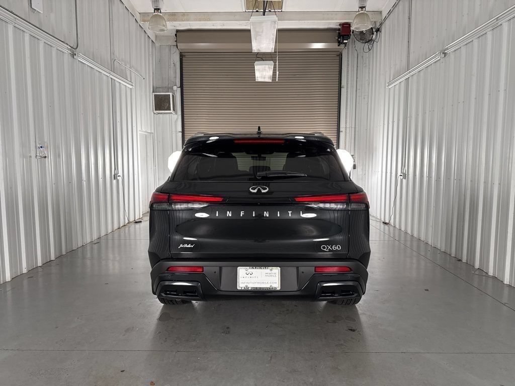 Certified 2026 INFINITI QX60 Luxe w/ Cargo Package FWD image 5