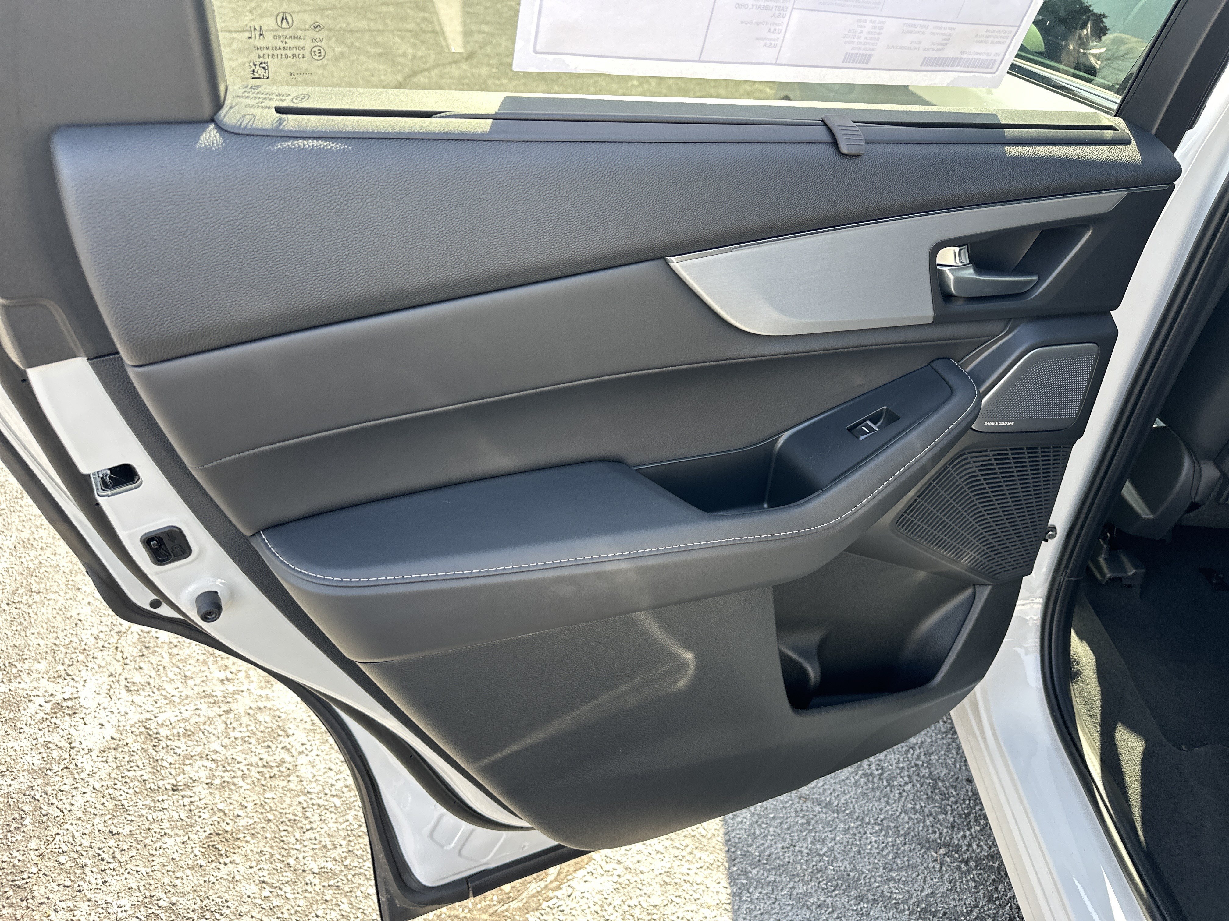 New 2026 Acura MDX w/ Technology Package FWD image 14