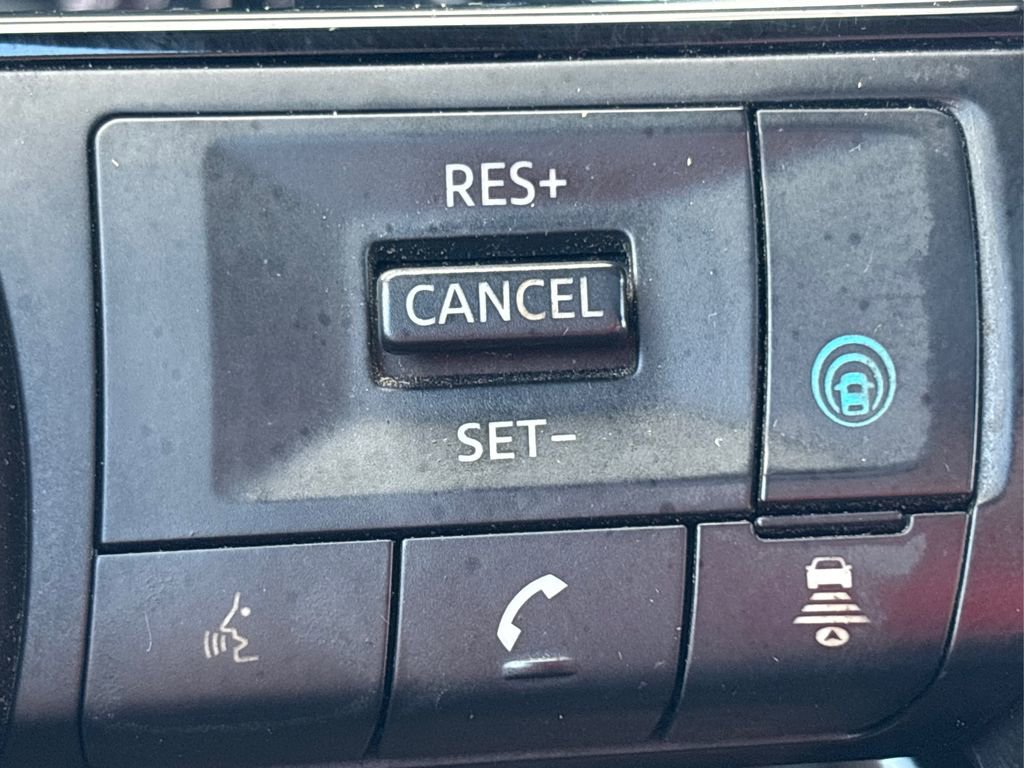 Used 2021 Nissan Rogue SL w/ Premium Package image 28