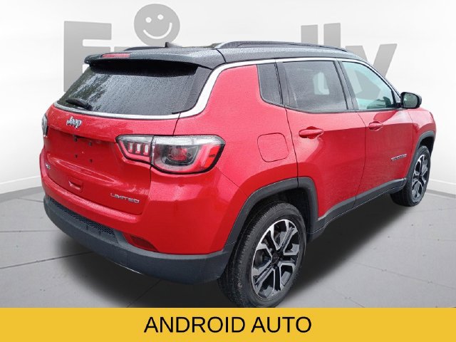 Used 2023 Jeep Compass Limited w/ Sun and Sound Group AWD/4WD image 5