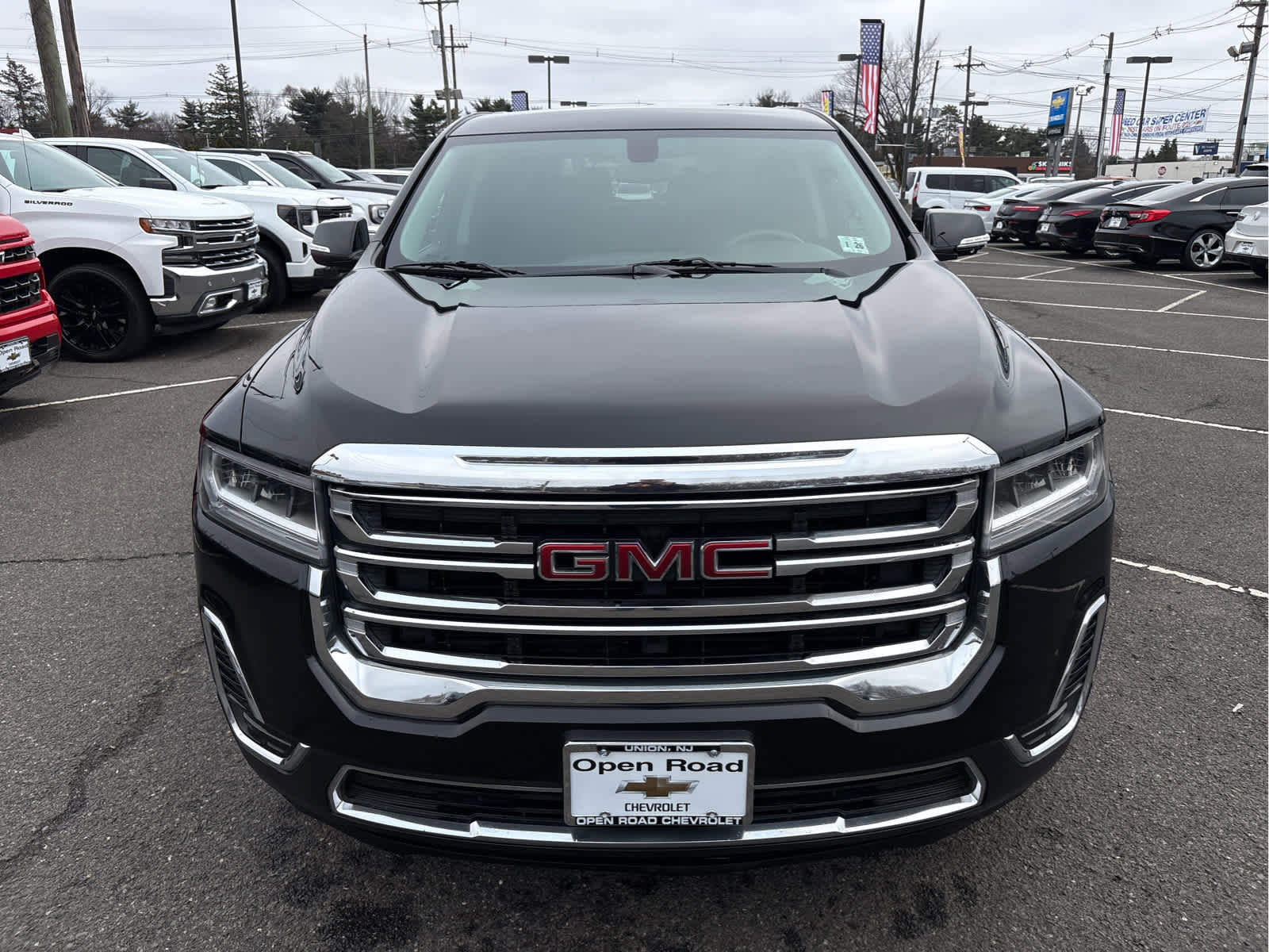 Used 2021 GMC Acadia SLE image 2