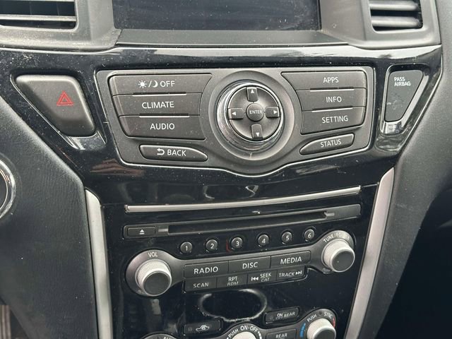 Used 2019 Nissan Pathfinder S image 19