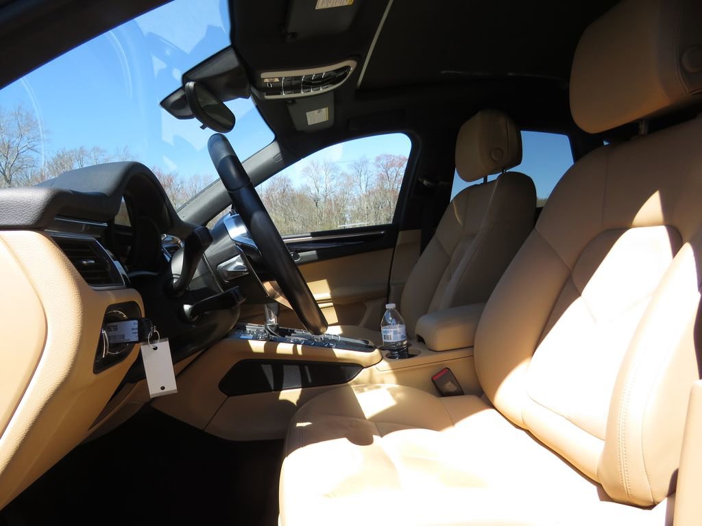 Used 2017 Porsche Macan AWD/4WD image 10