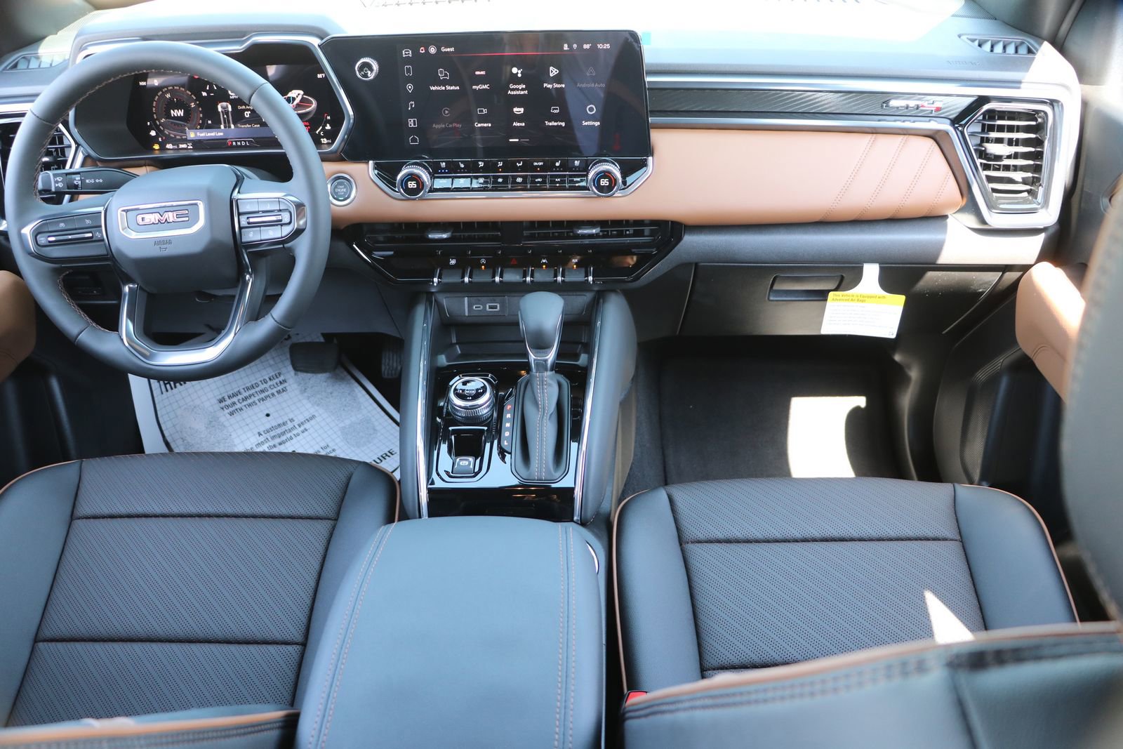 New 2025 GMC Canyon AT4 w/ AT4 Premium Package image 16