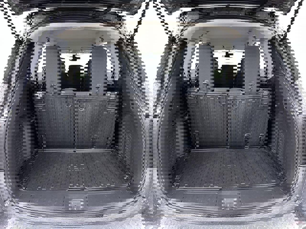 Used 2018 Nissan Pathfinder SV image 21