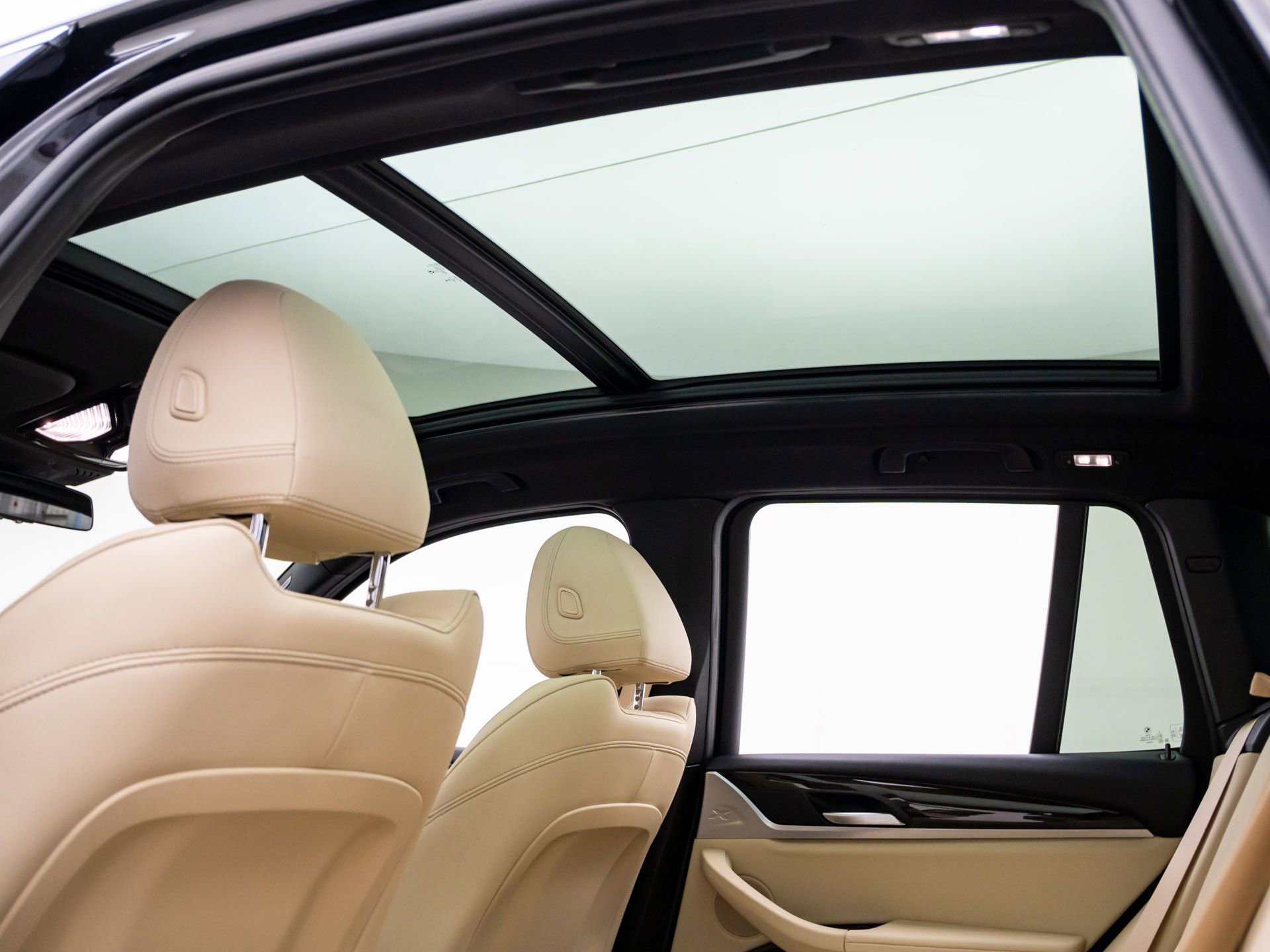 Certified 2022 BMW X3 xDrive30i w/ Convenience Package image 18