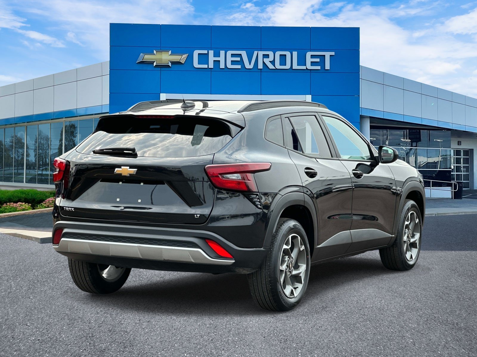 Certified 2024 Chevrolet Trax LT w/ Driver Confidence Package FWD image 4