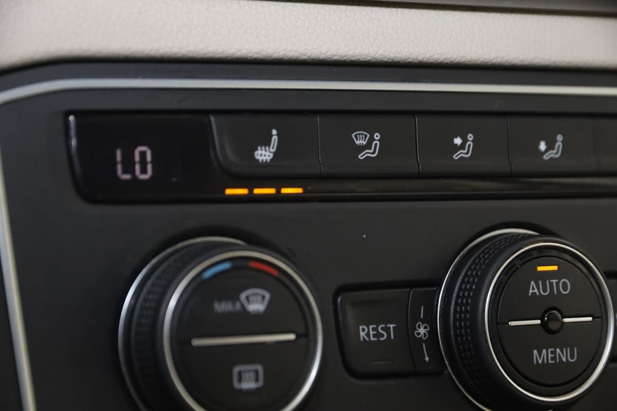 Used 2018 Volkswagen Atlas SE AWD/4WD image 8