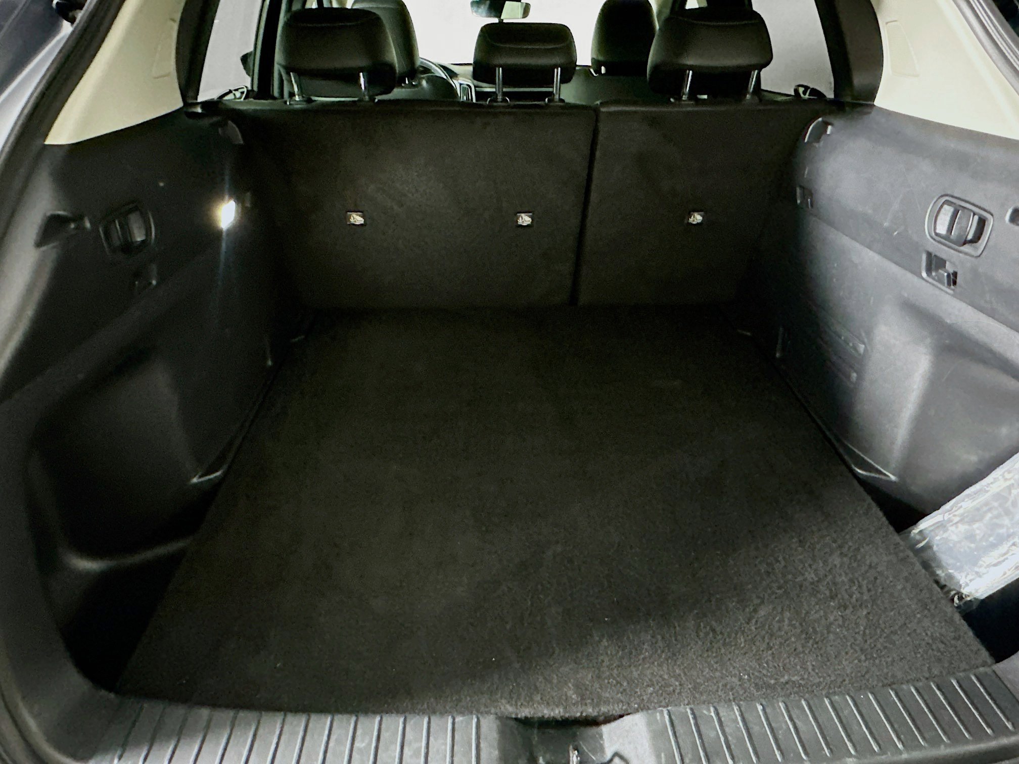 Used 2025 MAZDA CX-50 AWD 2.5 S w/ Premium Package image 28