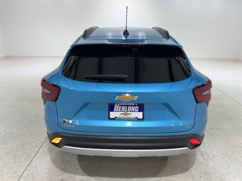 New 2026 Chevrolet Trax LT w/ Driver Confidence Package image 4