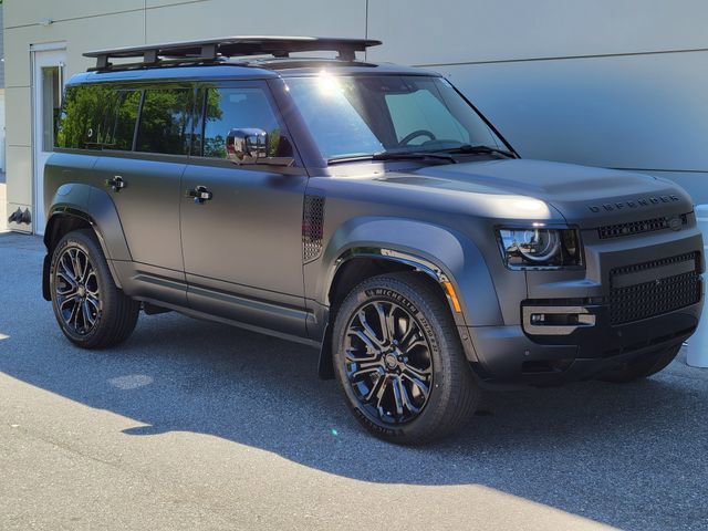New 2026 Land Rover Defender 110 OCTA AWD/4WD image 6
