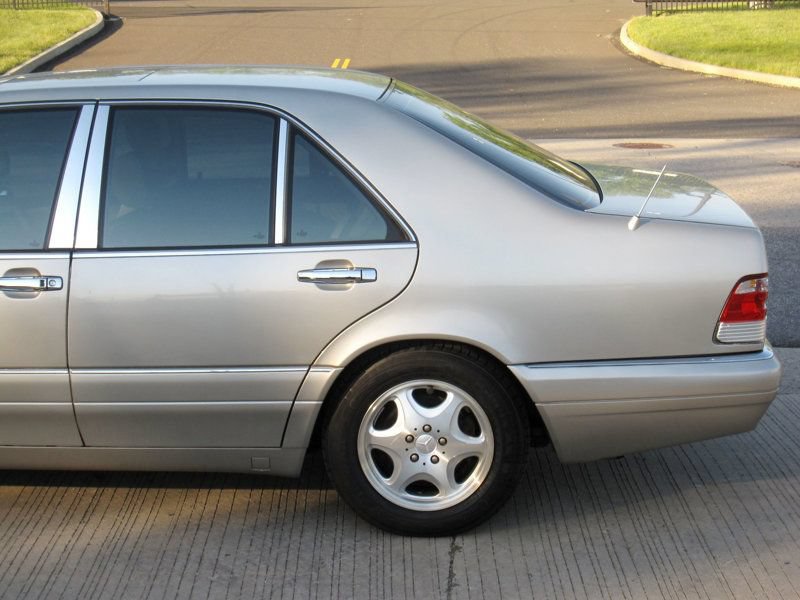 Used 1998 Mercedes-Benz S 320 image 8