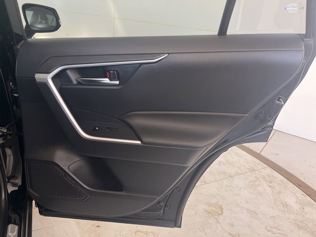 Used 2023 Toyota RAV4 SE w/ Weather & Moonroof Package image 29
